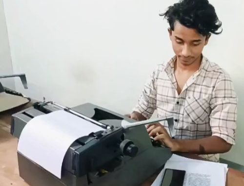 typist